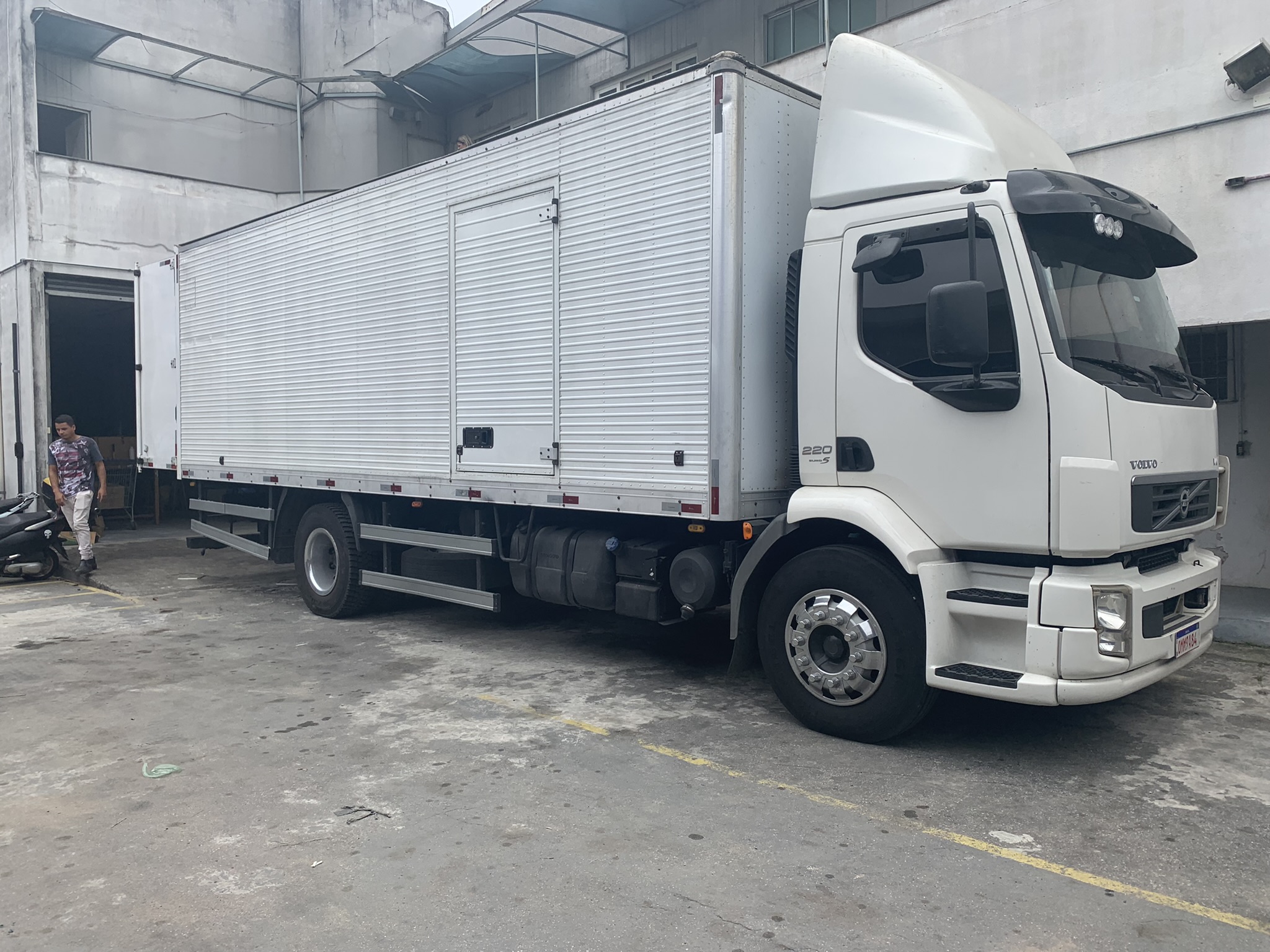 Logo Dms Mudancas E Transportes Me